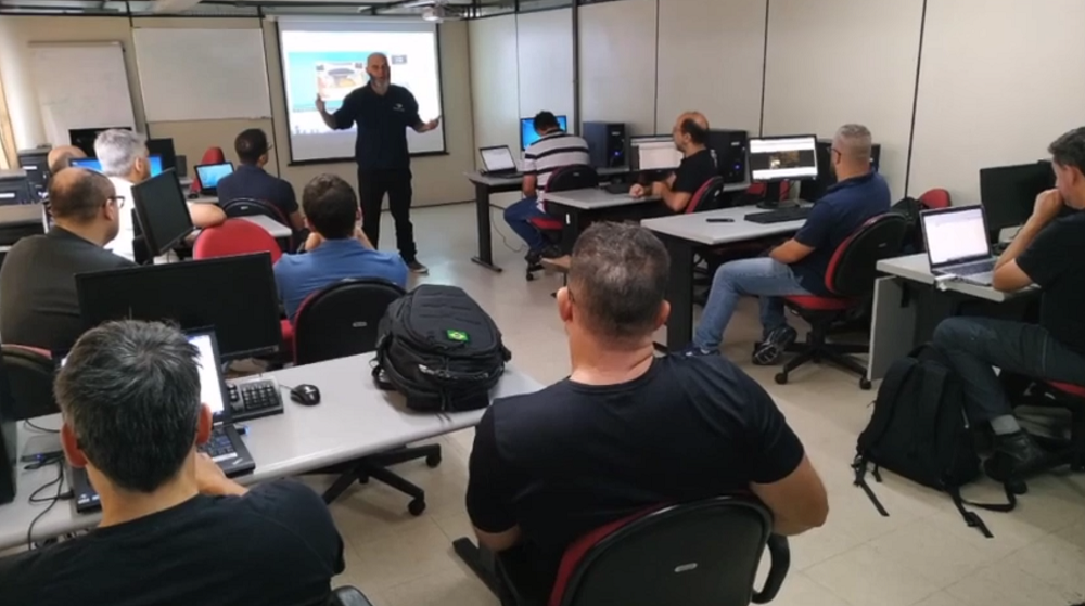 Analistas-Tributários conduzem treinamento sobre Vigilância e Repressão Aduaneira na DRF Joaçaba/SC
